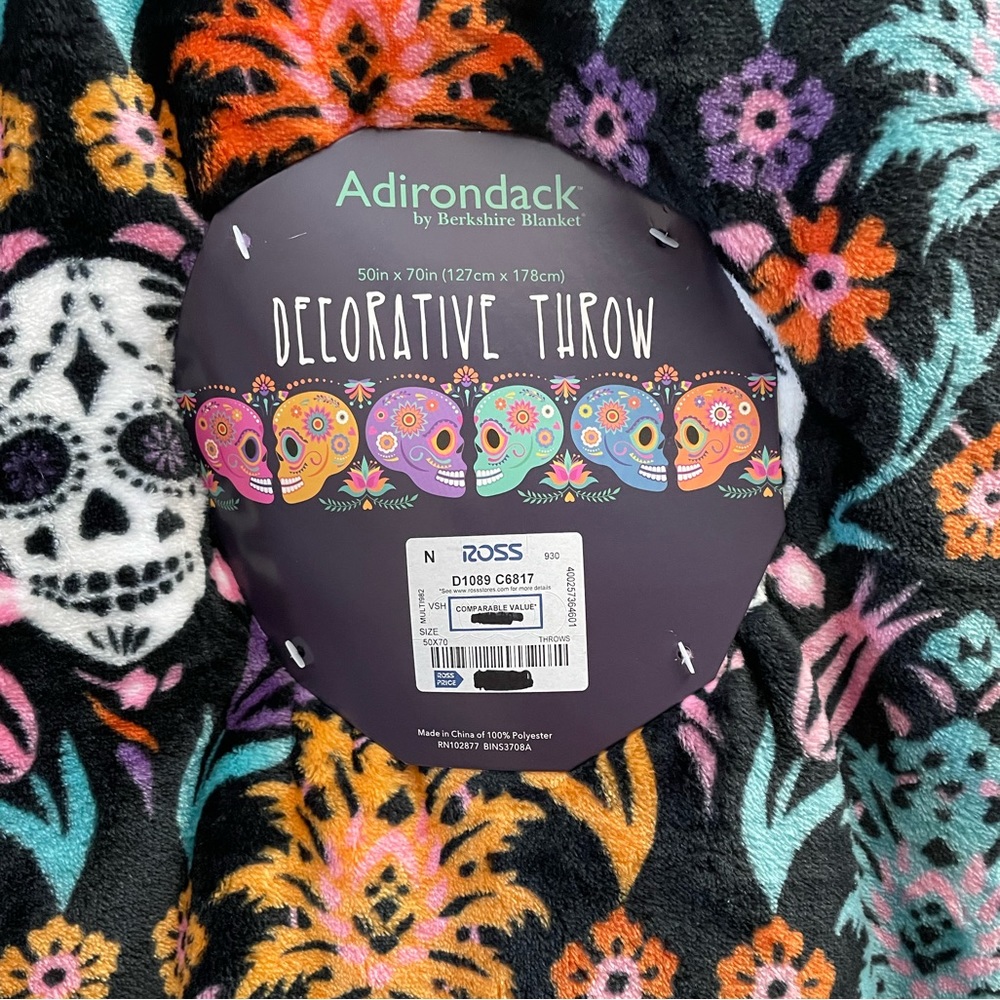 Adirondack plush scull blanket